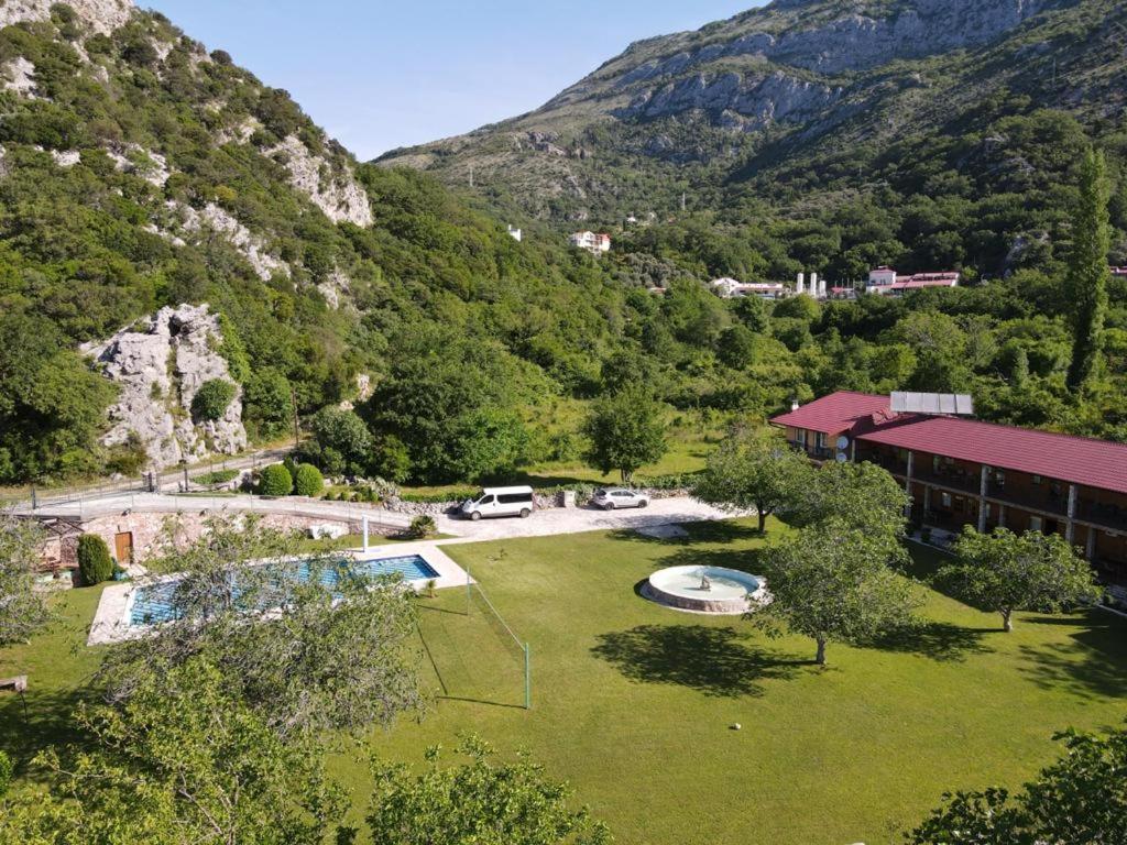 Guest House Jadran Pol Petrovac Exteriör bild