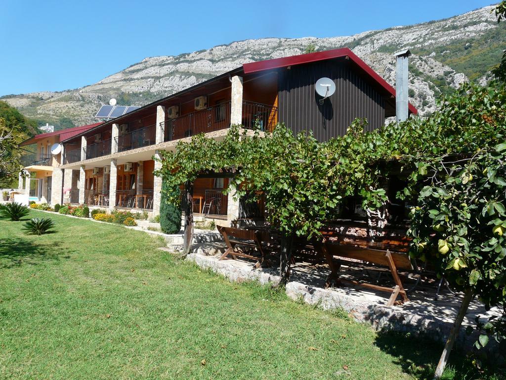 Guest House Jadran Pol Petrovac Exteriör bild