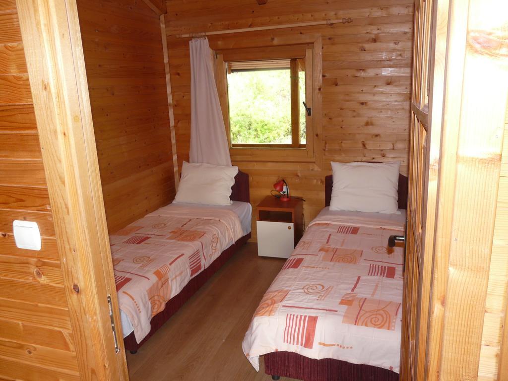 Guest House Jadran Pol Petrovac Exteriör bild