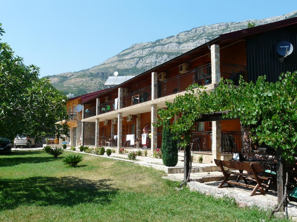 Guest House Jadran Pol Petrovac Exteriör bild