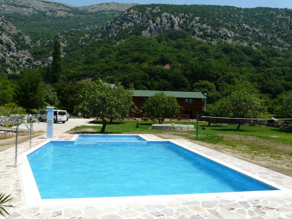 Guest House Jadran Pol Petrovac Exteriör bild