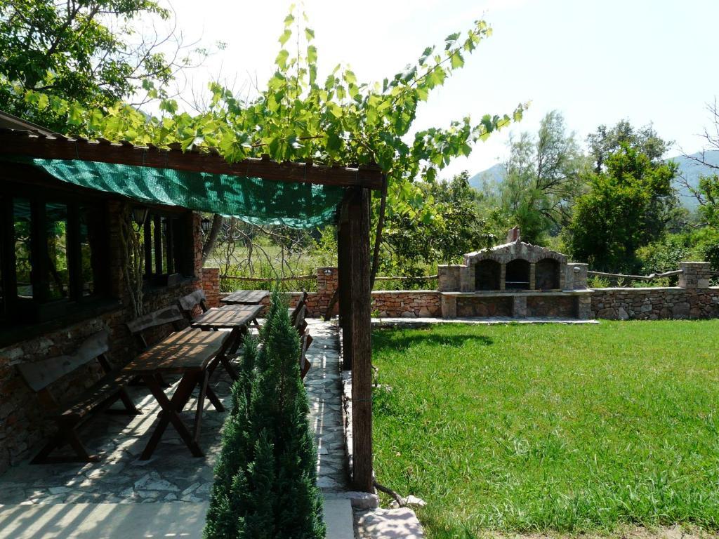Guest House Jadran Pol Petrovac Exteriör bild